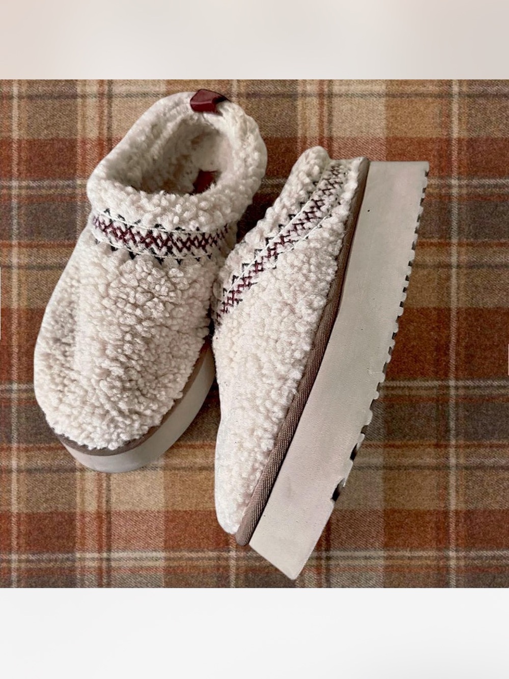 UGG Tazz Sherpa Platform Slippers - Picture 2 of 4